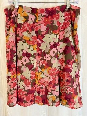 Old Navy Floral A-Skirt | Size 10 | Soft Bloom 🌸